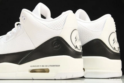 Hyperoad WHITE 3 AIR FRAGMENT JORDAN BLACK 0907